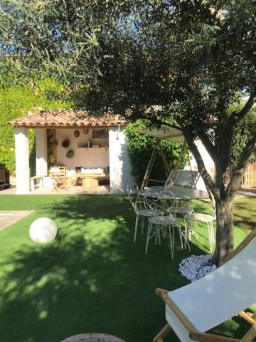 La Maison 1440 L'Isle-sur-la-Sorgue Kültér fotó